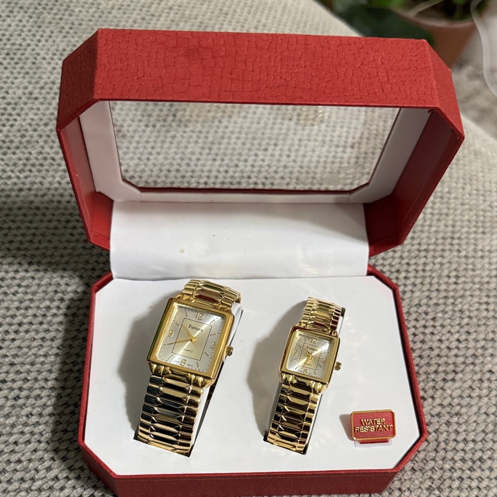 Vintage Futura Gold Tone Watch Set His & Hers With Box